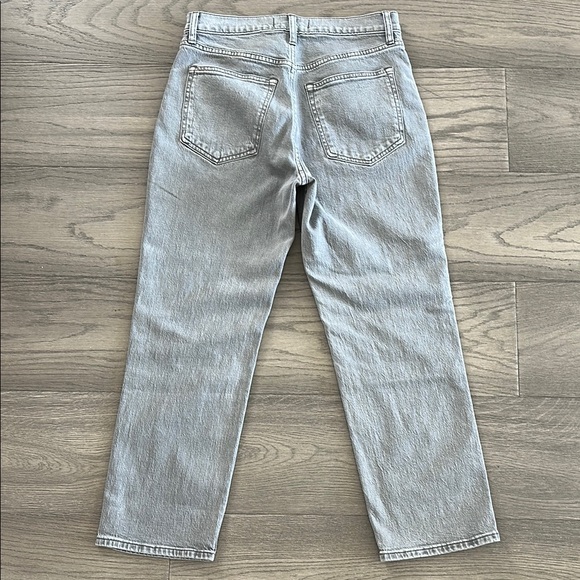 Abercrombie & Fitch Gray Ankle Straight Ultra High Rise Jeans size 28/6s Womens - Picture 5 of 5